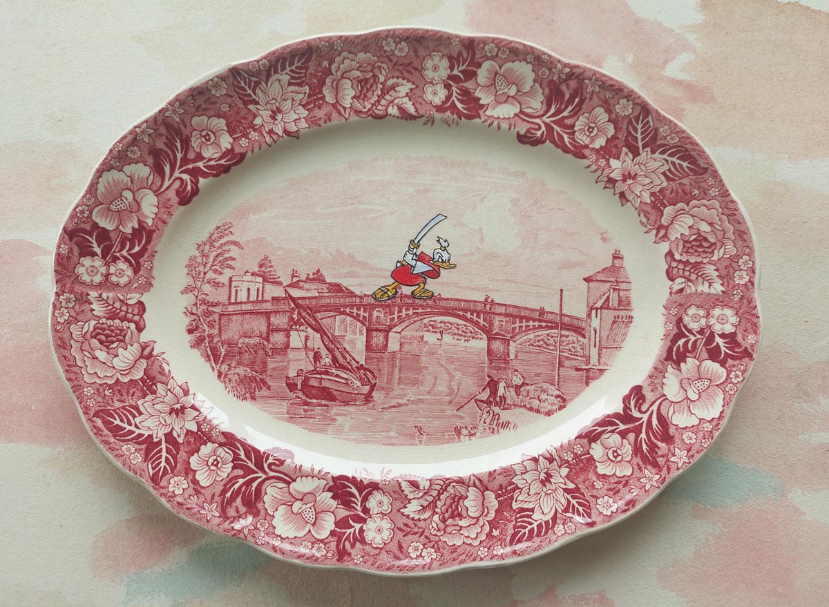 ANDREAS AMRHEIN 13 ANDREAS AMRHEIN Bruecke 2025 Acryl auf Porzellanteller