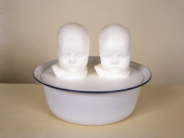 Twins in bowl - disconnected