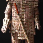 Czarnetta Geistergeld Rüstung cut klein Joss Paper Armour Papier Leinwand paper canvas Hîhe height 220 cm 2014 2