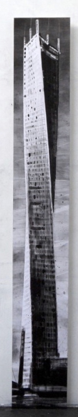 Constantin Jaxy, Urban magnificence - Shanghai, Shezen, Guangzou, Dubai, 2015, Kreide, Tusche, Graphit auf Papier/Holz, 200 x 20/22 cm