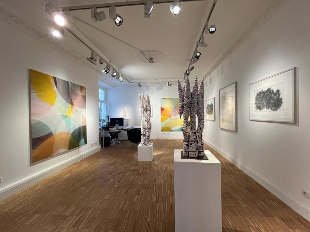 02 Ausstellungsansicht in the flow SUSANNE ACKERMANN KLAUS HACK SCHMALFUSS BERLIN