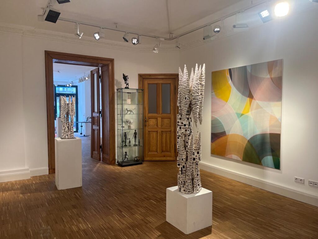 04 Ausstellungsansicht in the flow SUSANNE ACKERMANN KLAUS HACK SCHMALFUSS BERLIN